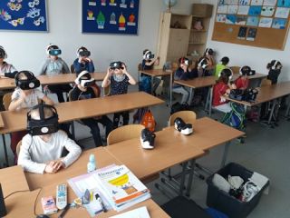 51407874_398687150908530_737121112181178368_n